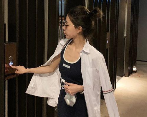 最新男网红吃瓜图片高清,高清图揭秘男网红最新吃瓜动态  第2张